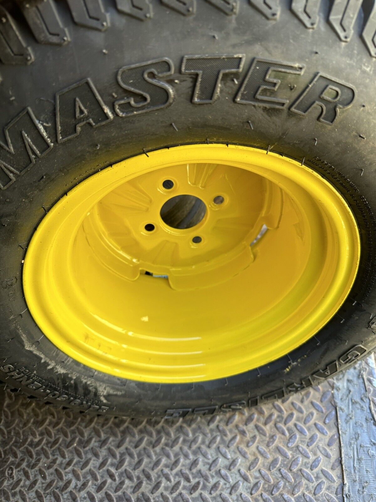 CARLISLE 24 x 9.50 - 12 NHS Yellow Turf Master Wheel & Tire 4 Lug -  PN: 489461